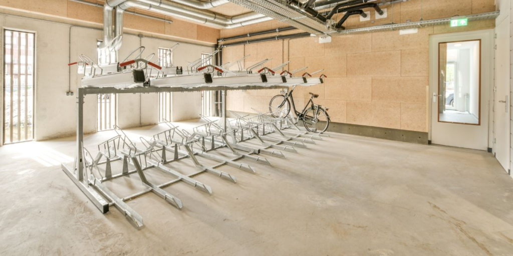 Een fietsenberging laten aansluiten bij je woning of bedrijfspand